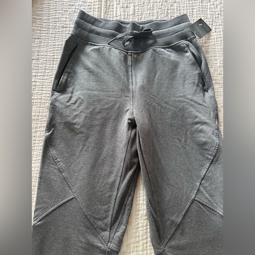 Lululemon Metro Miles Jogger Pants